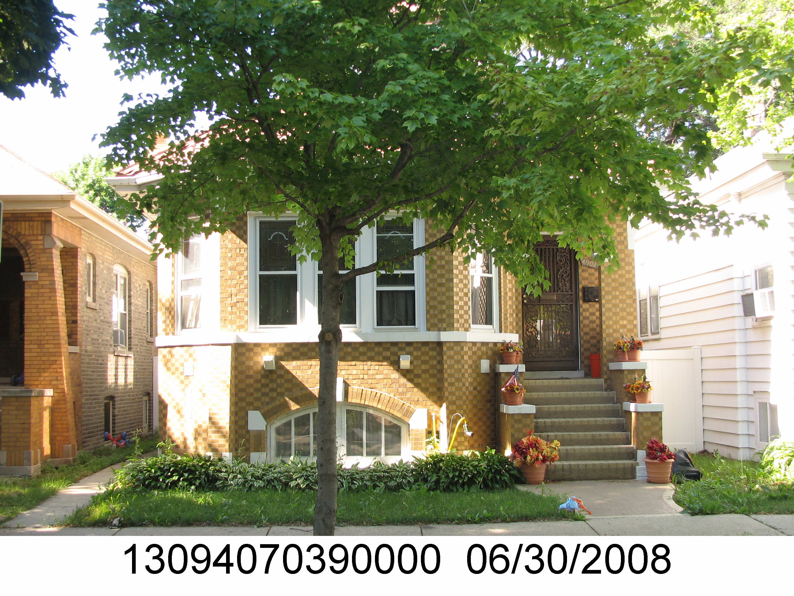 4902 W CARMEN AVE, CHICAGO, IL 60630 Single family